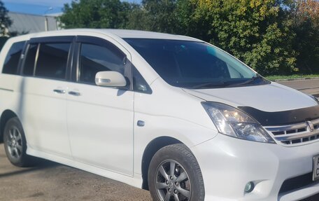 Toyota ISis I, 2010 год, 830 000 рублей, 1 фотография