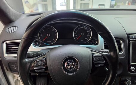 Volkswagen Touareg III, 2016 год, 2 540 000 рублей, 13 фотография