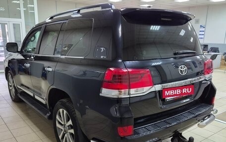 Toyota Land Cruiser 200, 2015 год, 4 480 000 рублей, 7 фотография