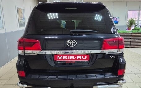 Toyota Land Cruiser 200, 2015 год, 4 480 000 рублей, 6 фотография