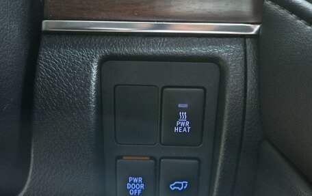 Toyota Land Cruiser 200, 2015 год, 4 480 000 рублей, 14 фотография