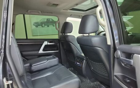 Toyota Land Cruiser 200, 2015 год, 4 480 000 рублей, 24 фотография