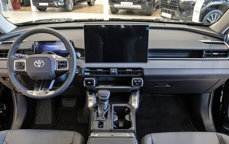 Toyota RAV4, 2026 год, 4 690 000 рублей, 10 фотография