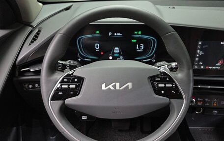 KIA Niro, 2023 год, 1 300 000 рублей, 10 фотография