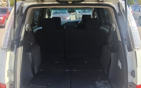 Toyota ISis I, 2010 год, 830 000 рублей, 8 фотография
