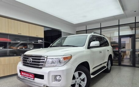 Toyota Land Cruiser 200, 2015 год, 5 000 000 рублей, 1 фотография
