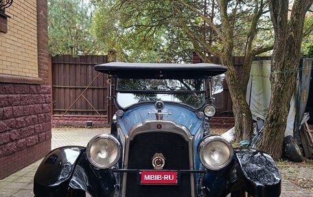 Willys Knight Model 20, 1923 год, 16 000 000 рублей, 2 фотография