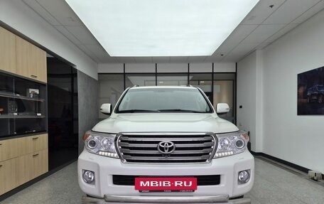 Toyota Land Cruiser 200, 2015 год, 5 000 000 рублей, 2 фотография