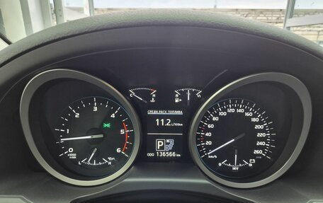 Toyota Land Cruiser 200, 2015 год, 5 000 000 рублей, 10 фотография