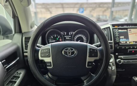 Toyota Land Cruiser 200, 2015 год, 5 000 000 рублей, 9 фотография