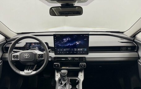 Toyota RAV4, 2026 год, 4 500 000 рублей, 19 фотография