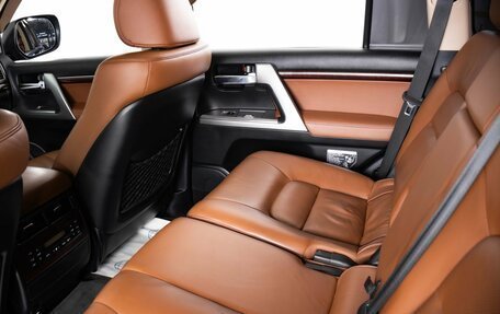Toyota Land Cruiser 200, 2015 год, 4 049 000 рублей, 11 фотография