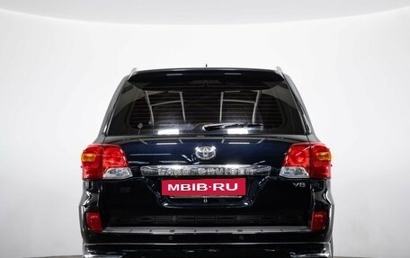 Toyota Land Cruiser 200, 2015 год, 4 049 000 рублей, 6 фотография