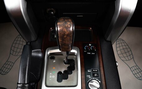 Toyota Land Cruiser 200, 2015 год, 4 049 000 рублей, 21 фотография