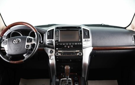 Toyota Land Cruiser 200, 2015 год, 4 049 000 рублей, 14 фотография