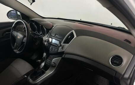 Chevrolet Cruze II, 2014 год, 560 000 рублей, 9 фотография