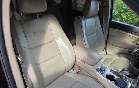 Jeep Grand Cherokee, 2016 год, 3 150 000 рублей, 17 фотография