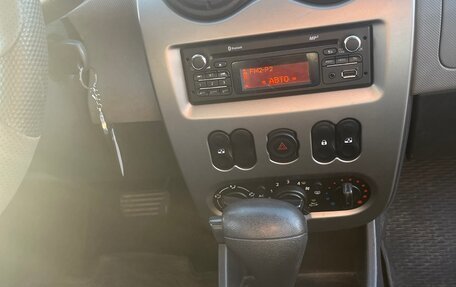 Renault Sandero I, 2013 год, 515 000 рублей, 7 фотография