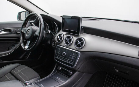 Mercedes-Benz GLA, 2016 год, 2 240 000 рублей, 10 фотография