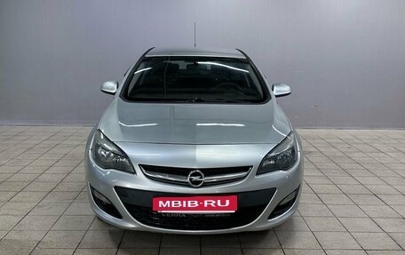 Opel Astra J, 2014 год, 690 000 рублей, 2 фотография