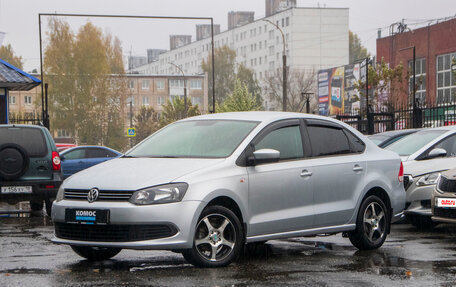 Volkswagen Polo VI (EU Market), 2014 год, 899 000 рублей, 2 фотография