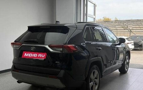 Toyota RAV4, 2019 год, 3 500 000 рублей, 6 фотография