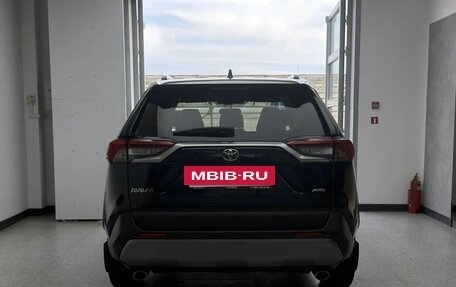 Toyota RAV4, 2019 год, 3 500 000 рублей, 5 фотография