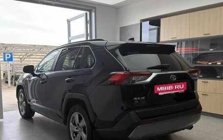 Toyota RAV4, 2019 год, 3 500 000 рублей, 4 фотография