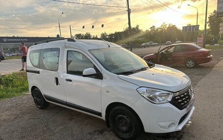 Renault Dokker, 2019 год, 900 000 рублей, 2 фотография