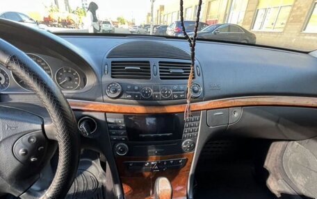 Mercedes-Benz E-Класс, 2003 год, 690 000 рублей, 12 фотография