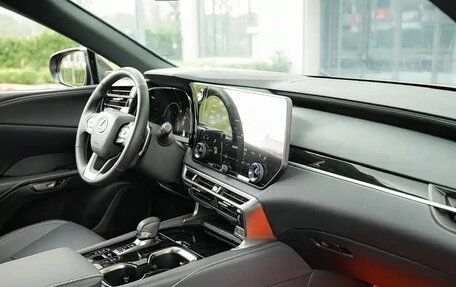 Lexus RX IV рестайлинг, 2025 год, 7 642 245 рублей, 7 фотография