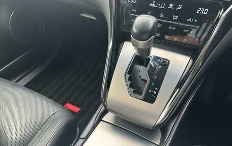 Toyota Harrier, 2020 год, 1 730 000 рублей, 16 фотография