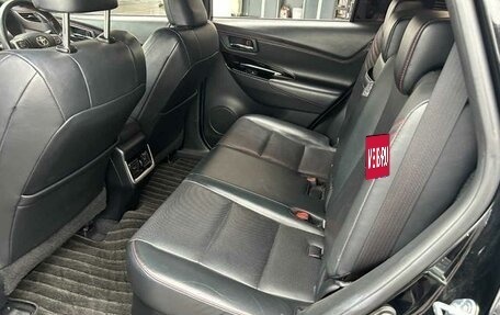 Toyota Harrier, 2020 год, 1 730 000 рублей, 28 фотография