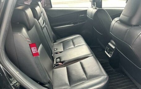 Toyota Harrier, 2020 год, 1 730 000 рублей, 24 фотография