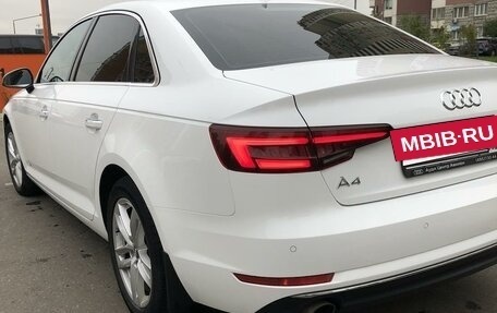 Audi A4, 2017 год, 1 850 000 рублей, 10 фотография