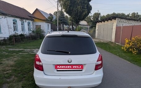 Skoda Fabia II, 2009 год, 395 000 рублей, 3 фотография