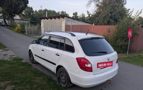 Skoda Fabia II, 2009 год, 395 000 рублей, 2 фотография