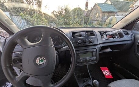 Skoda Fabia II, 2009 год, 395 000 рублей, 9 фотография