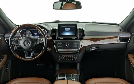 Mercedes-Benz GLS, 2017 год, 4 999 000 рублей, 16 фотография