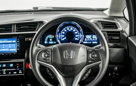 Honda Fit III, 2018 год, 1 160 000 рублей, 10 фотография