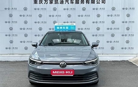 Volkswagen Golf VIII, 2022 год, 1 585 000 рублей, 2 фотография