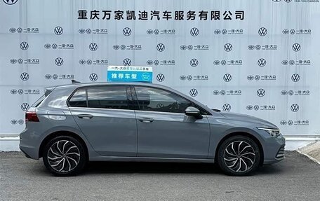 Volkswagen Golf VIII, 2022 год, 1 585 000 рублей, 7 фотография