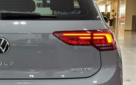 Volkswagen Golf VIII, 2022 год, 1 585 000 рублей, 12 фотография