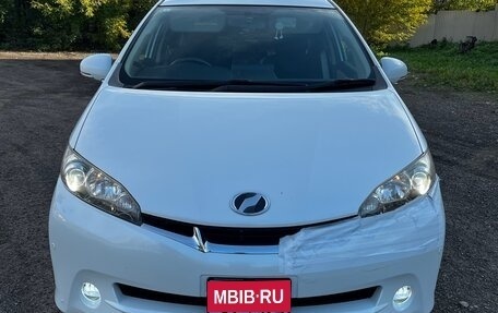 Toyota Wish II, 2011 год, 1 400 000 рублей, 1 фотография