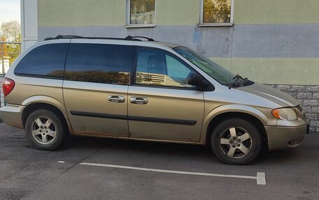 Dodge Caravan IV, 2004 год, 636 000 рублей, 2 фотография