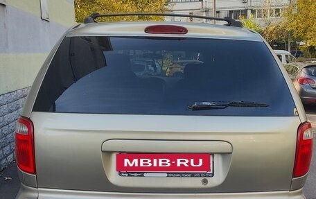 Dodge Caravan IV, 2004 год, 636 000 рублей, 3 фотография