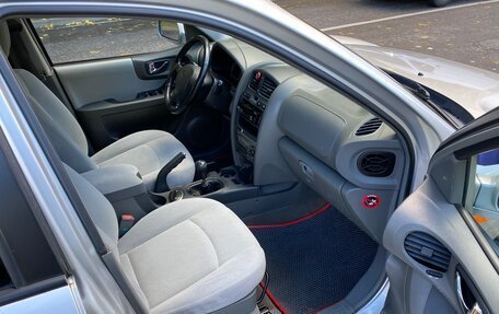 Hyundai Santa Fe III рестайлинг, 2005 год, 580 000 рублей, 13 фотография