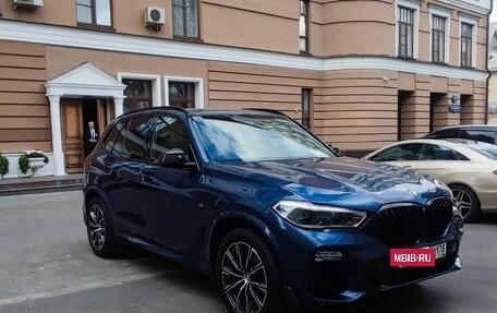 BMW X5, 2019 год, 5 950 000 рублей, 2 фотография
