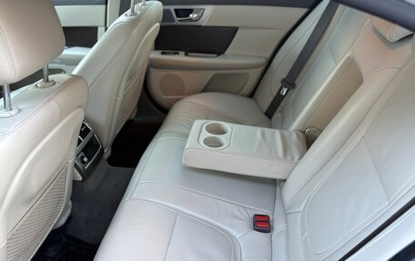 Jaguar XF I рестайлинг, 2011 год, 1 570 000 рублей, 19 фотография