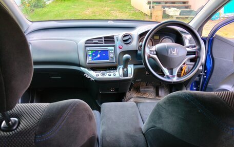 Honda Stream II, 2013 год, 1 690 000 рублей, 23 фотография